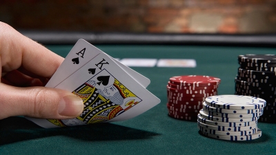 Poker - Tựa game bài đỉnh cao kết hợp chiến thuật và may mắn 9 Poker 1 1